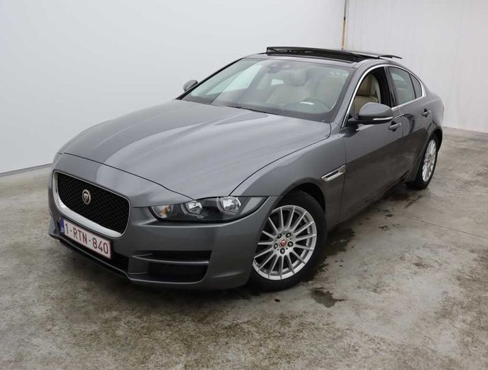 JAGUAR XE &#3914 2017 sajab4bn7hcp10409