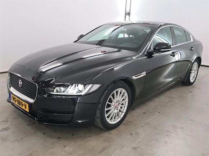 JAGUAR XE 2017 sajab4bnxhcp11067