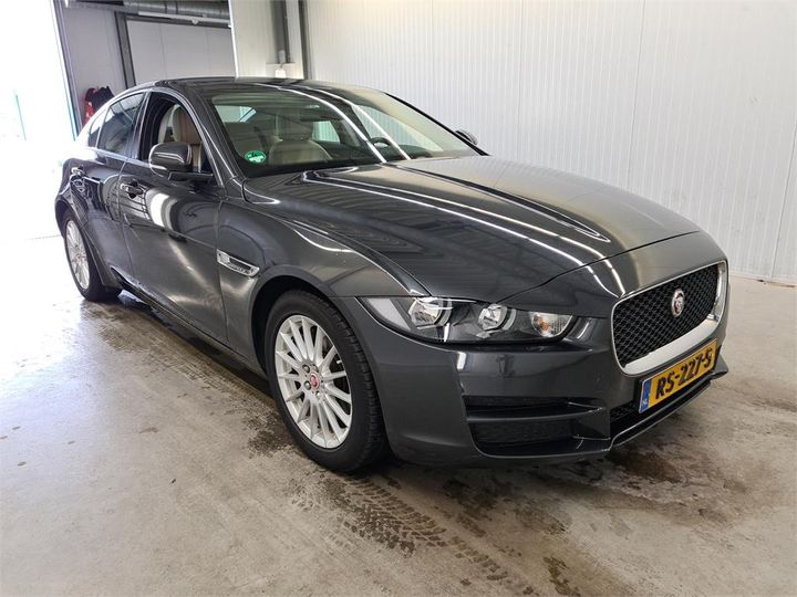 JAGUAR XE 2018 sajab4bnxjcp37173