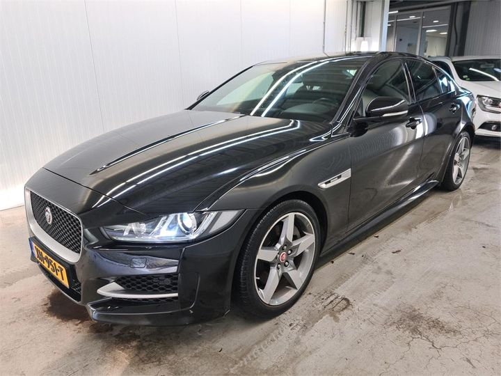 JAGUAR XE 2019 sajab4bx3jcp39493