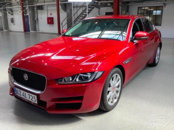 JAGUAR XE SALOON 2018 sajab4bx9jcp42673