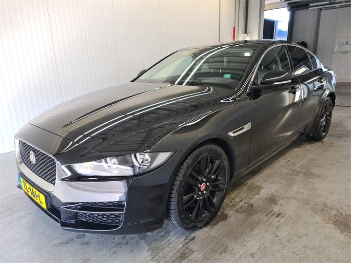 JAGUAR XE 2018 sajab4bxxjcp32492