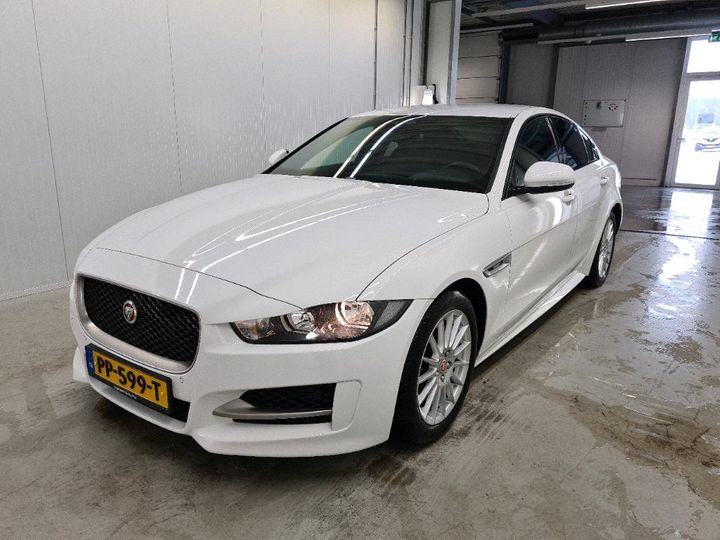 JAGUAR XE 2017 sajab4dn7jcp27052