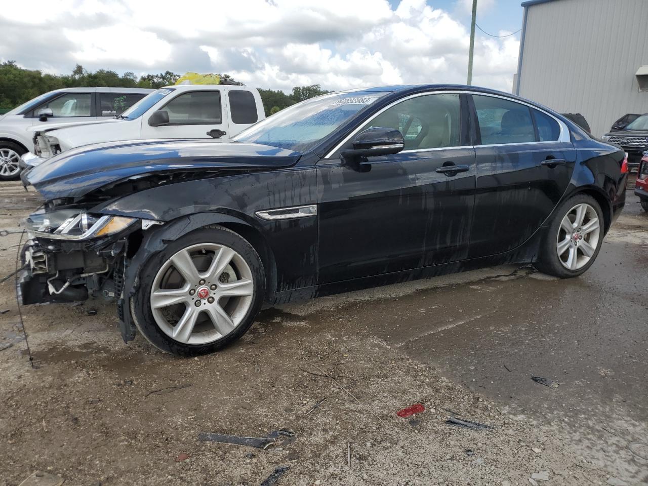 JAGUAR XE 2017 sajae4bg8ha954977