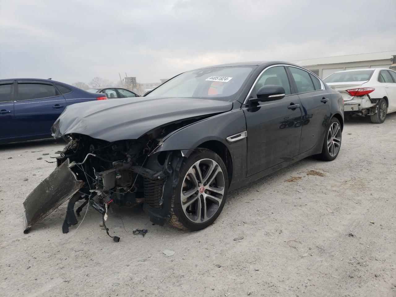 JAGUAR XE 2017 sajaj4bv0ha969306