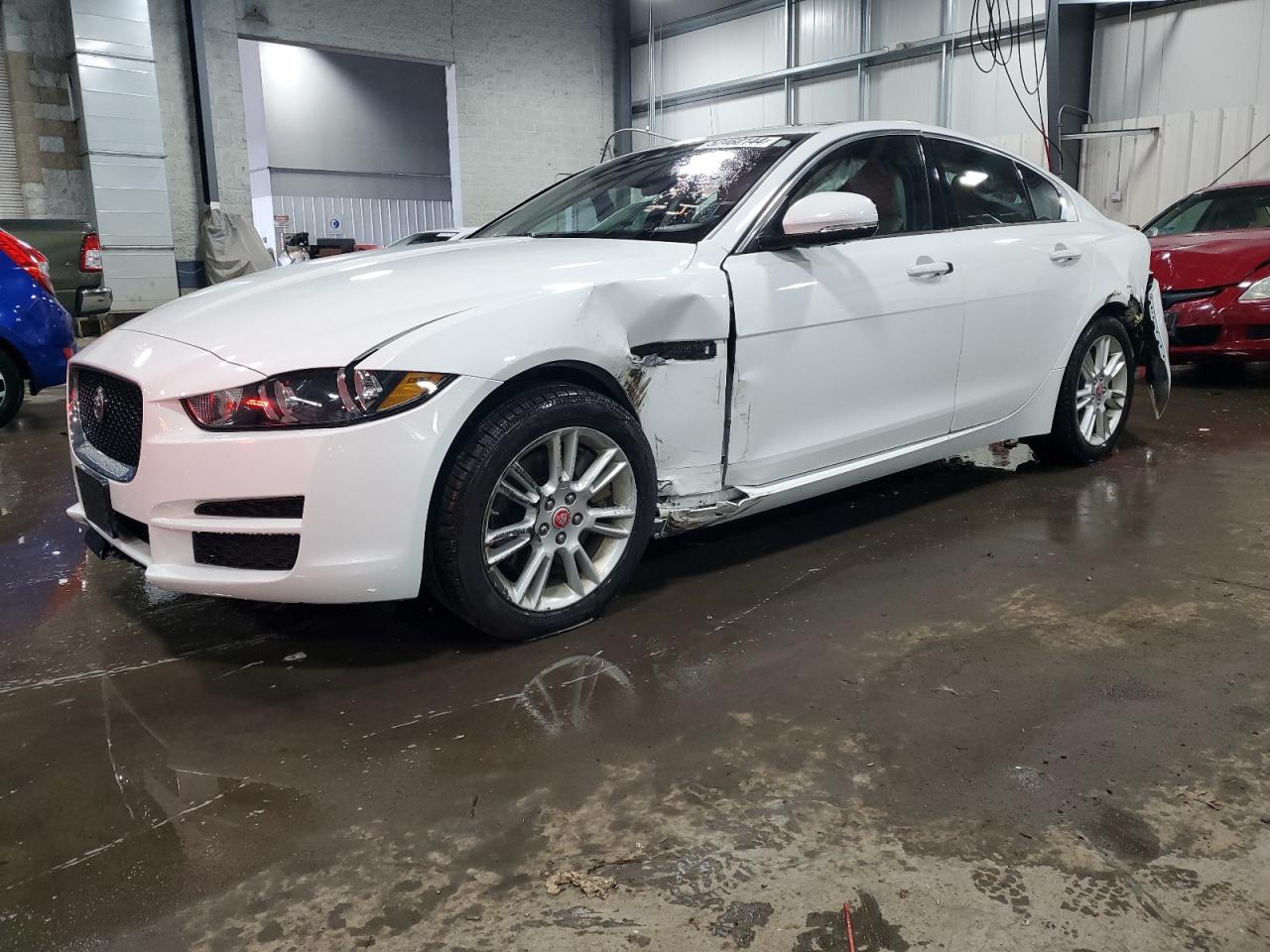 JAGUAR XE 2018 sajaj4fx0jcp20123