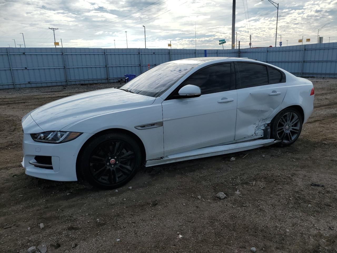 JAGUAR XE 2018 sajal4fx7jcp35888