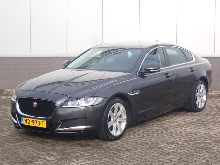 JAGUAR XF SALOON 2017 sajbb4bn8gcy11455