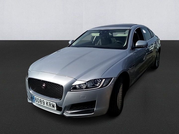 JAGUAR XF 2018 sajbb4bx8kcy73390