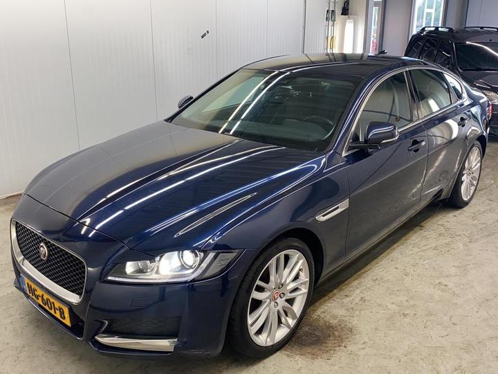 JAGUAR XF 2015 sajbb4dn5gcy05504