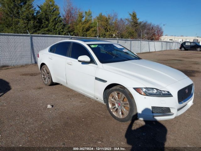 JAGUAR XF 2017 sajbd4bv0hcy38618