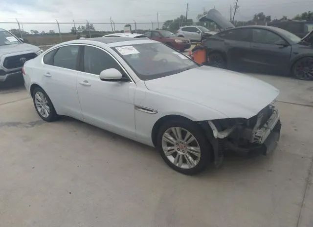 JAGUAR XF 2017 sajbd4bv1hcy35579