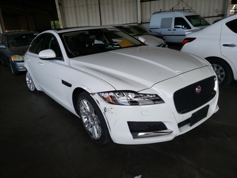 JAGUAR XF PREMIUM 2017 sajbd4bv1hcy40717