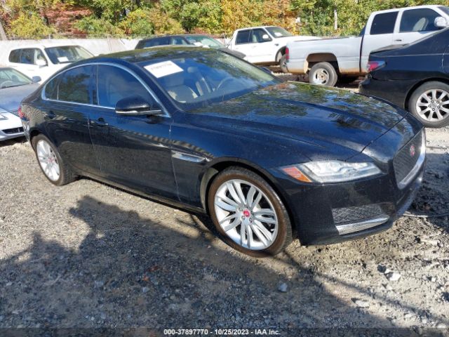 JAGUAR XF 2017 sajbd4bv4hcy40534