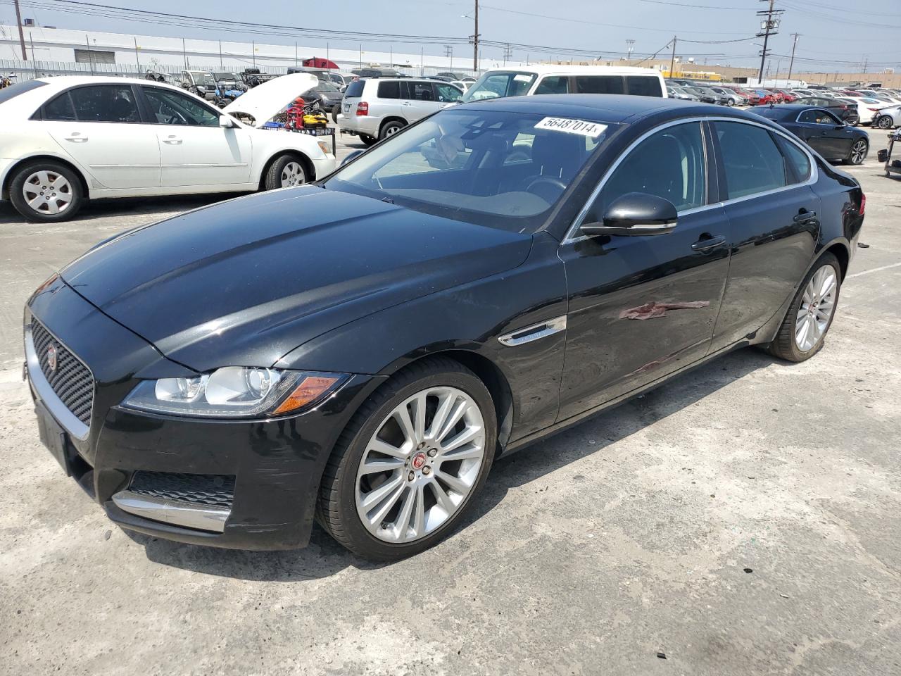 JAGUAR XF 2017 sajbe4bn5hcy44010