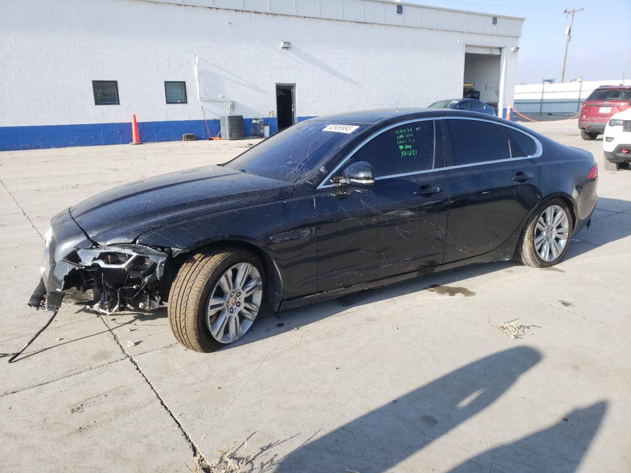 JAGUAR XF 2016 sajbj4bv2gcy21231