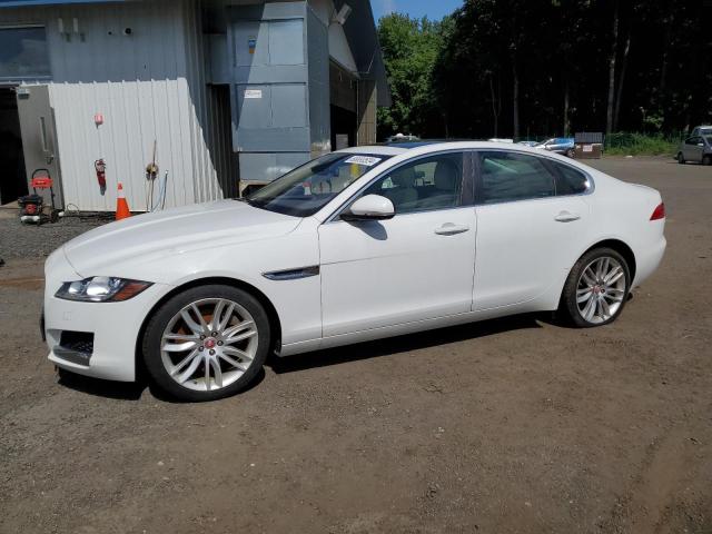 JAGUAR XF PRESTIG 2016 sajbk4bv6gcy18412