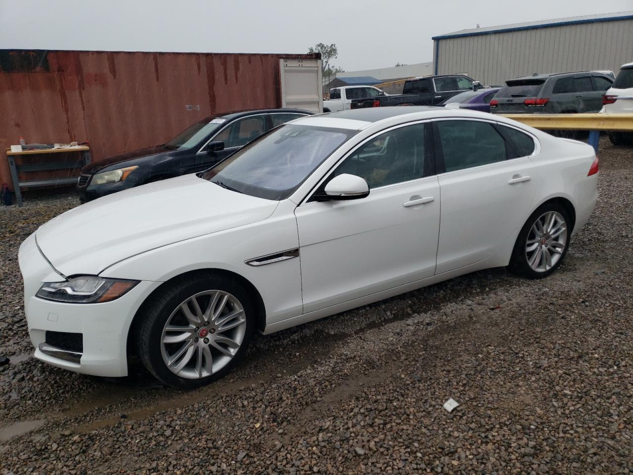 JAGUAR XF 2016 sajbk4bv9gcy21885