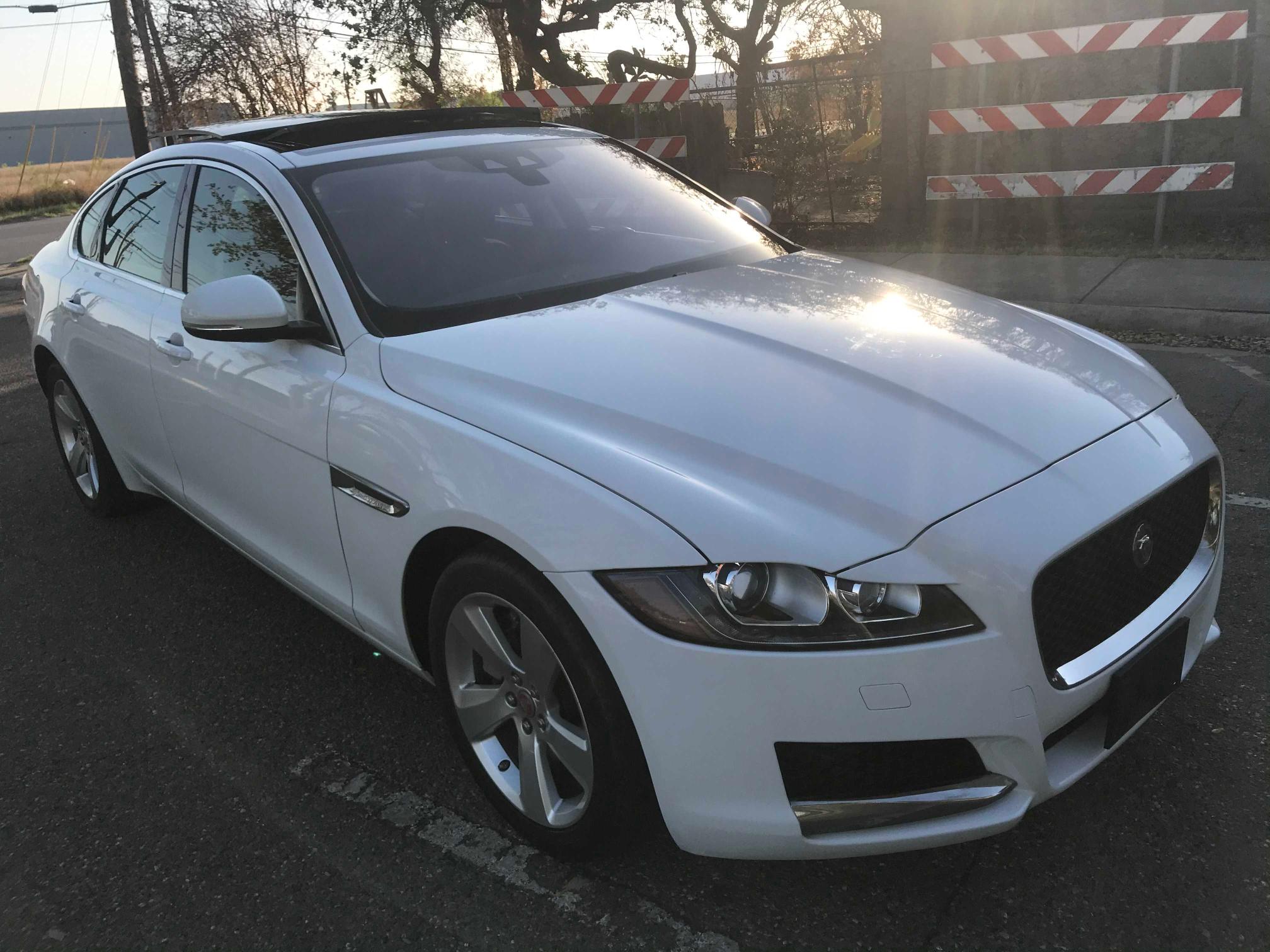 JAGUAR XF 2018 sajbr4fx4jcy69521