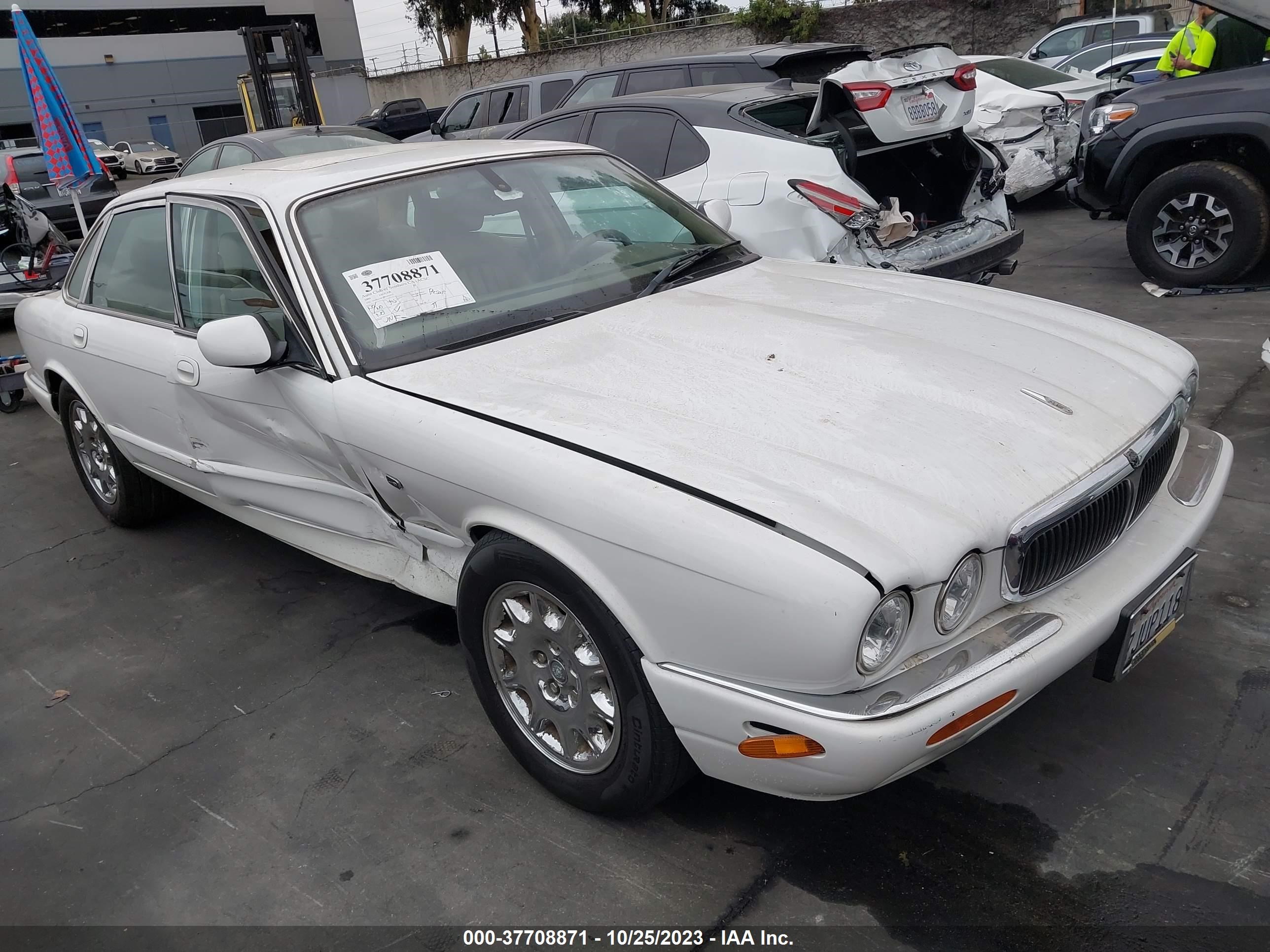 JAGUAR XJ 2000 sajda14c0ylf03471