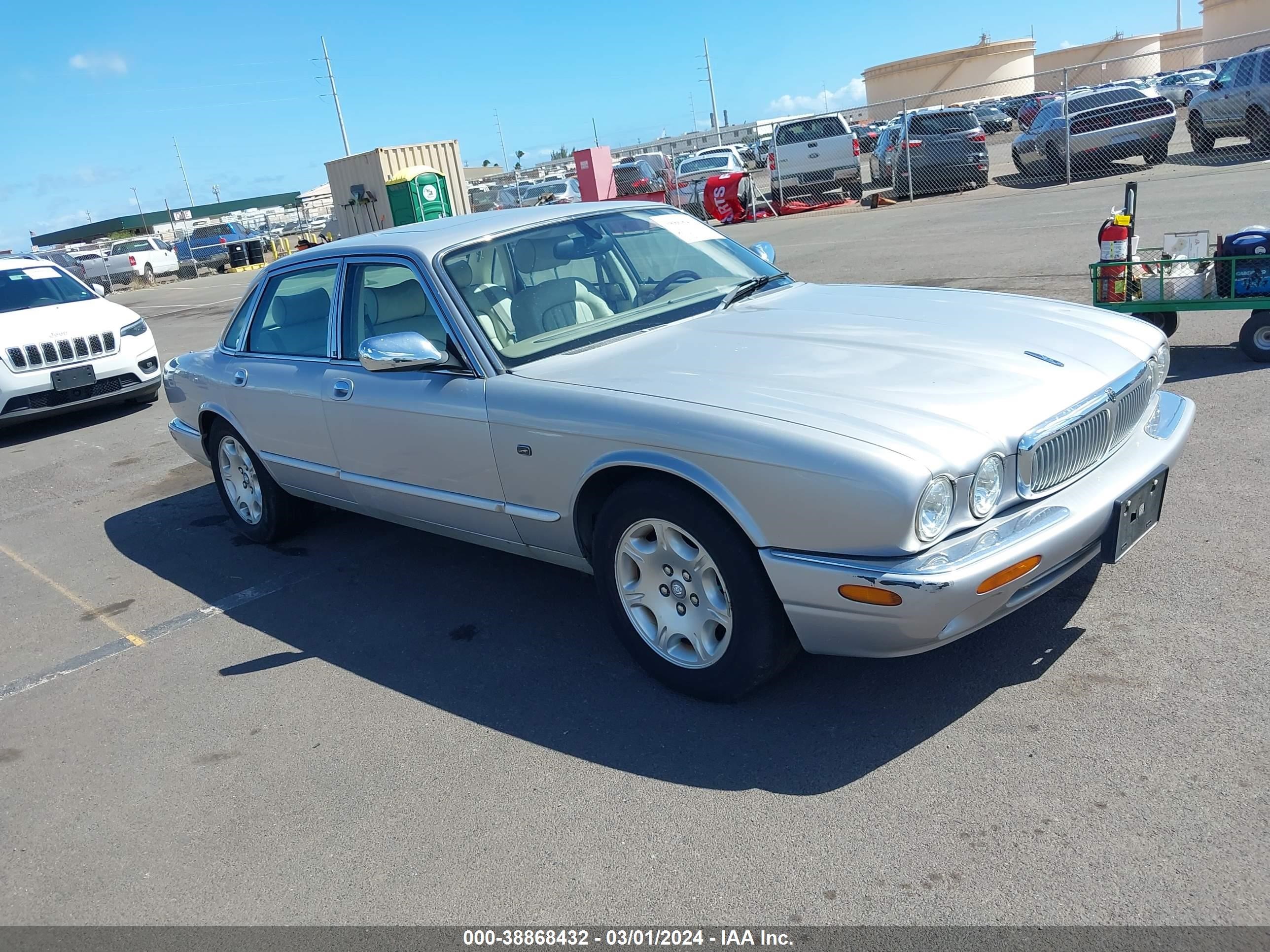 JAGUAR XJ 2003 sajda14c13lf58780