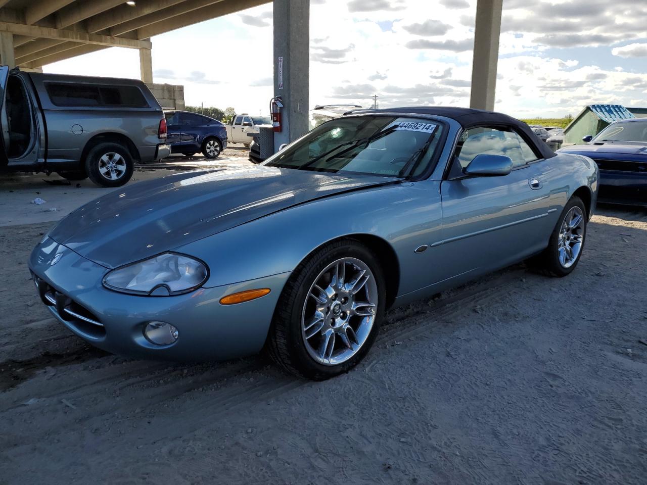 JAGUAR XK 2002 sajda42c52na25015