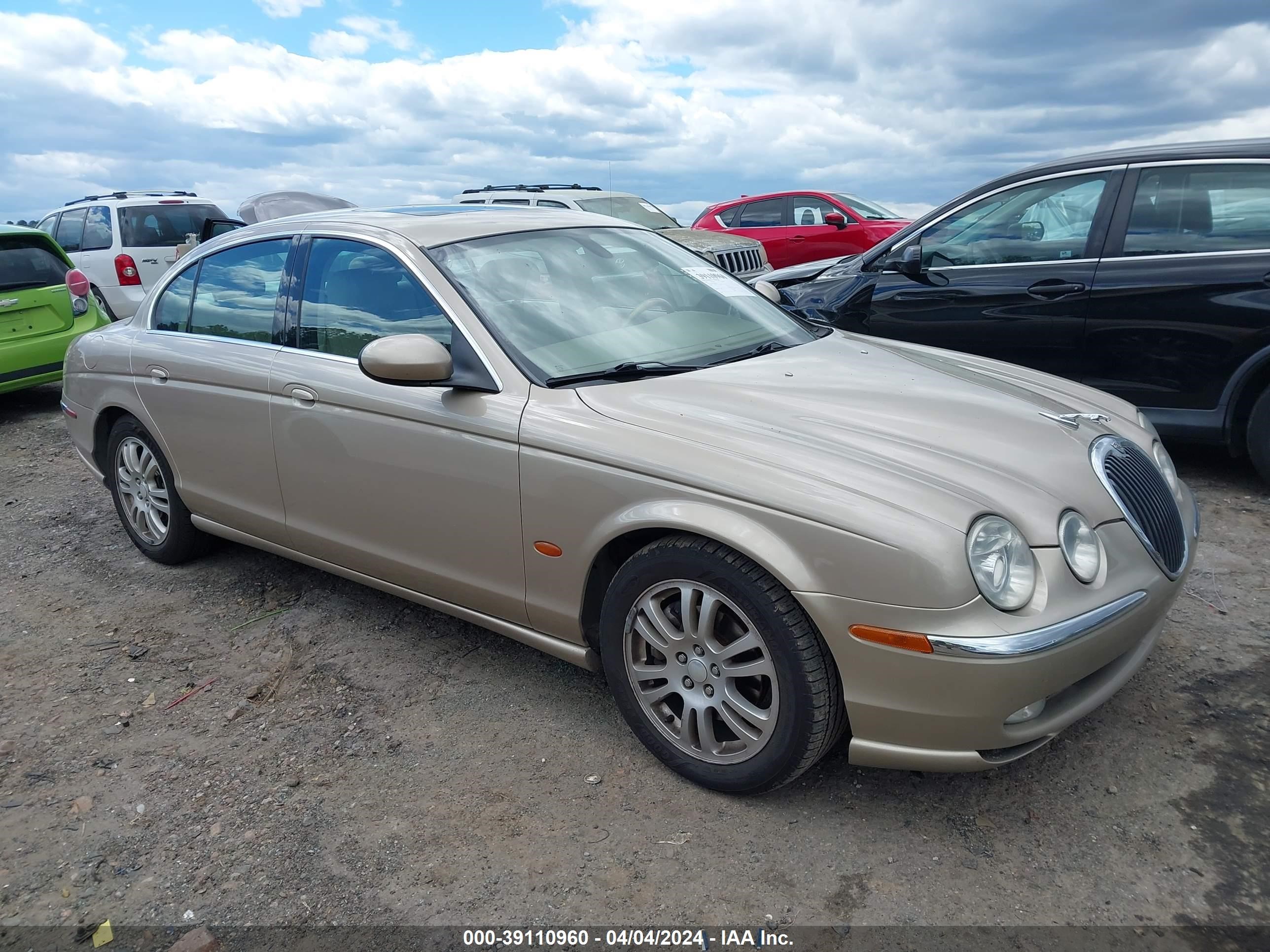 JAGUAR S-TYPE 2004 sajea01u04hn05923