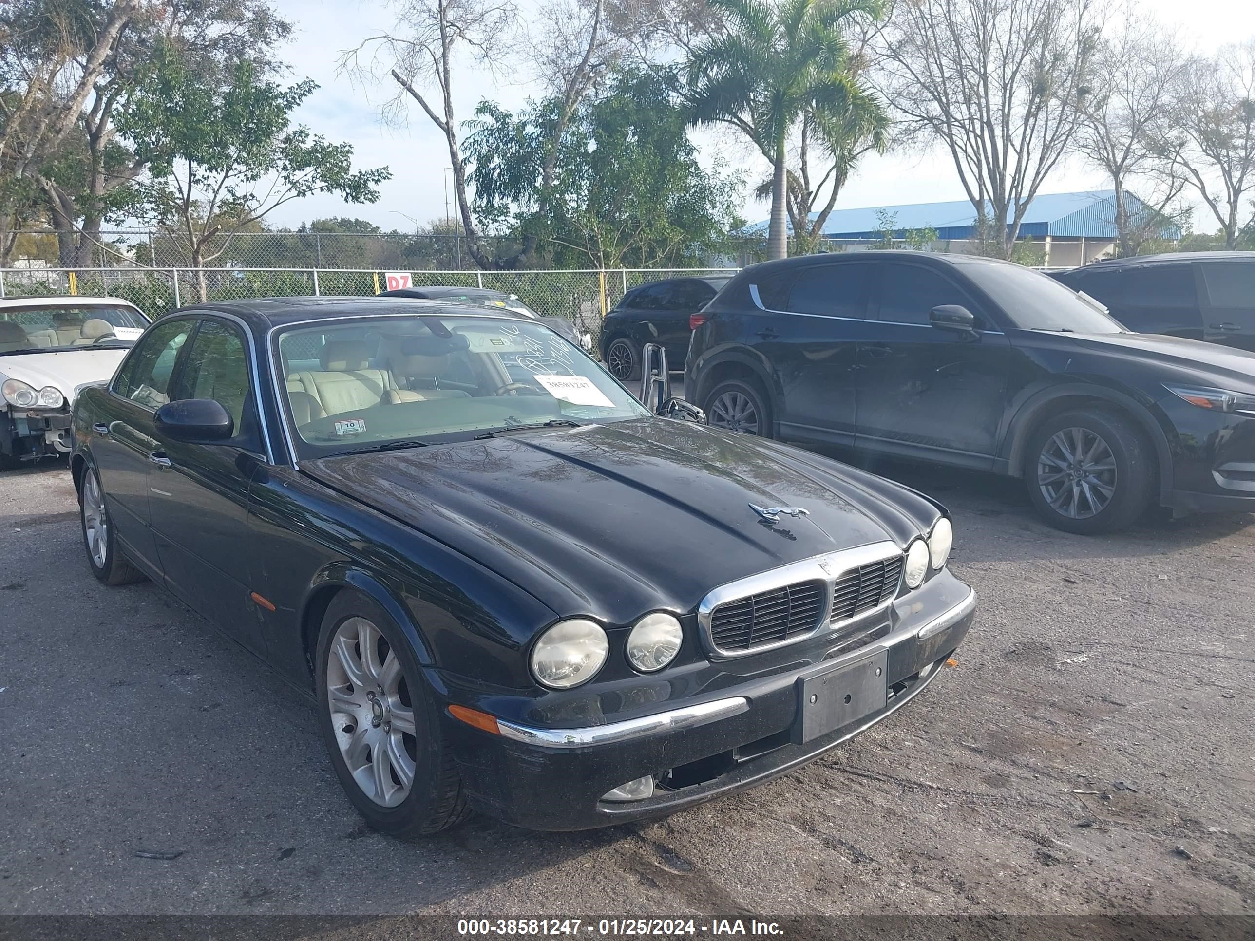 JAGUAR XJ 2004 sajea71c34sg12311