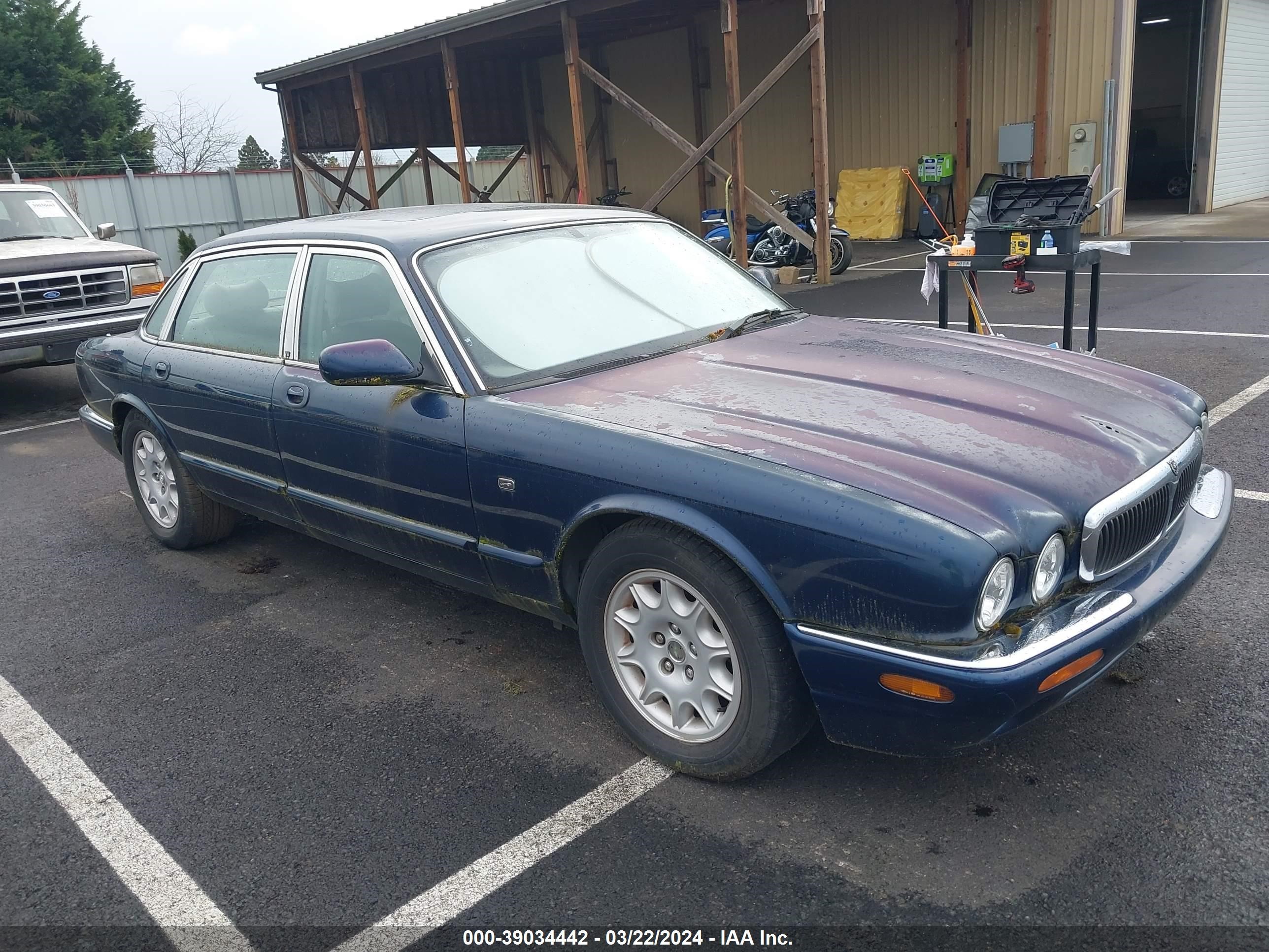 JAGUAR XJ 1998 sajhx6246wc833831