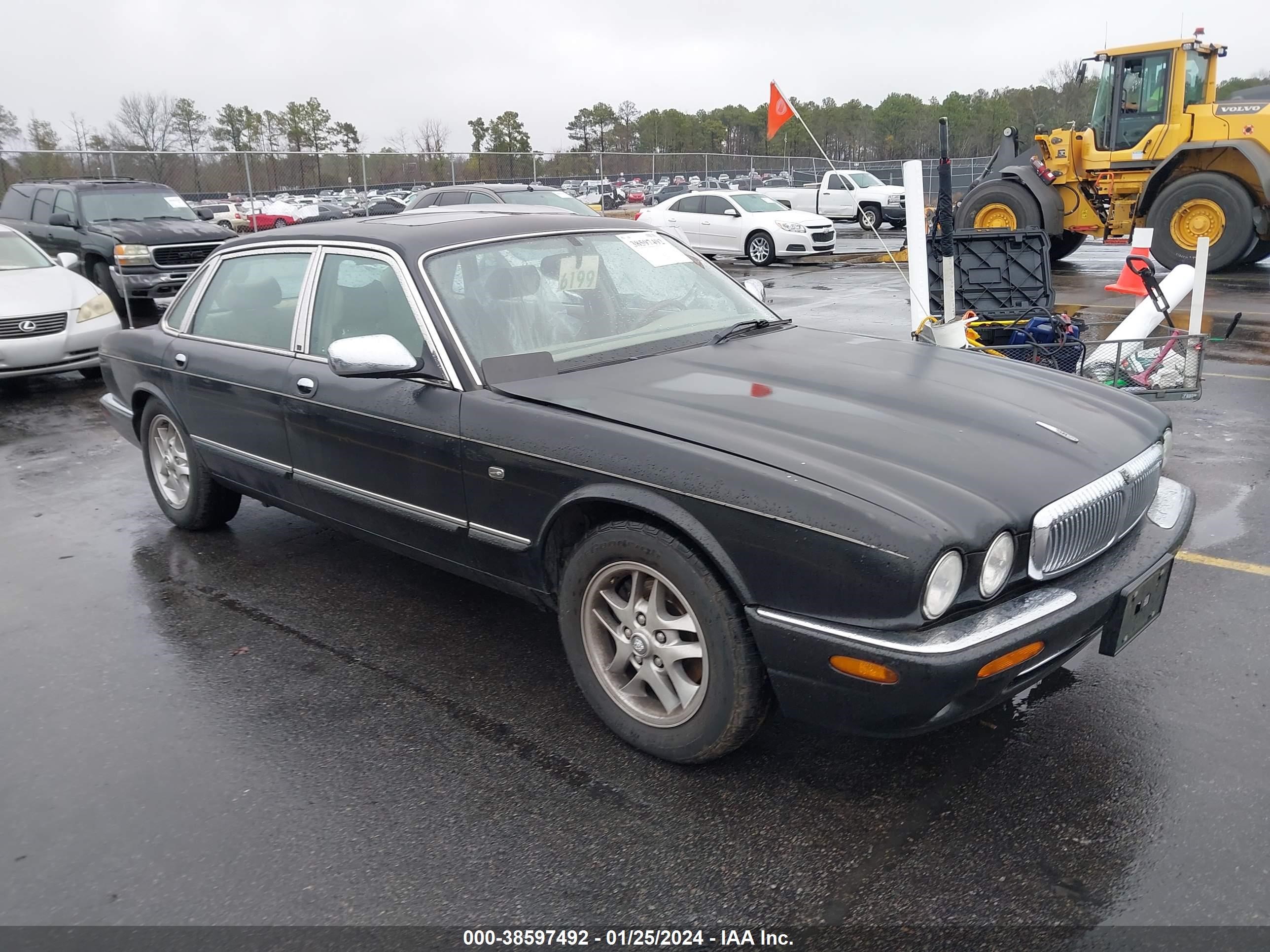 JAGUAR XJ 1999 sajkd6040xc867251