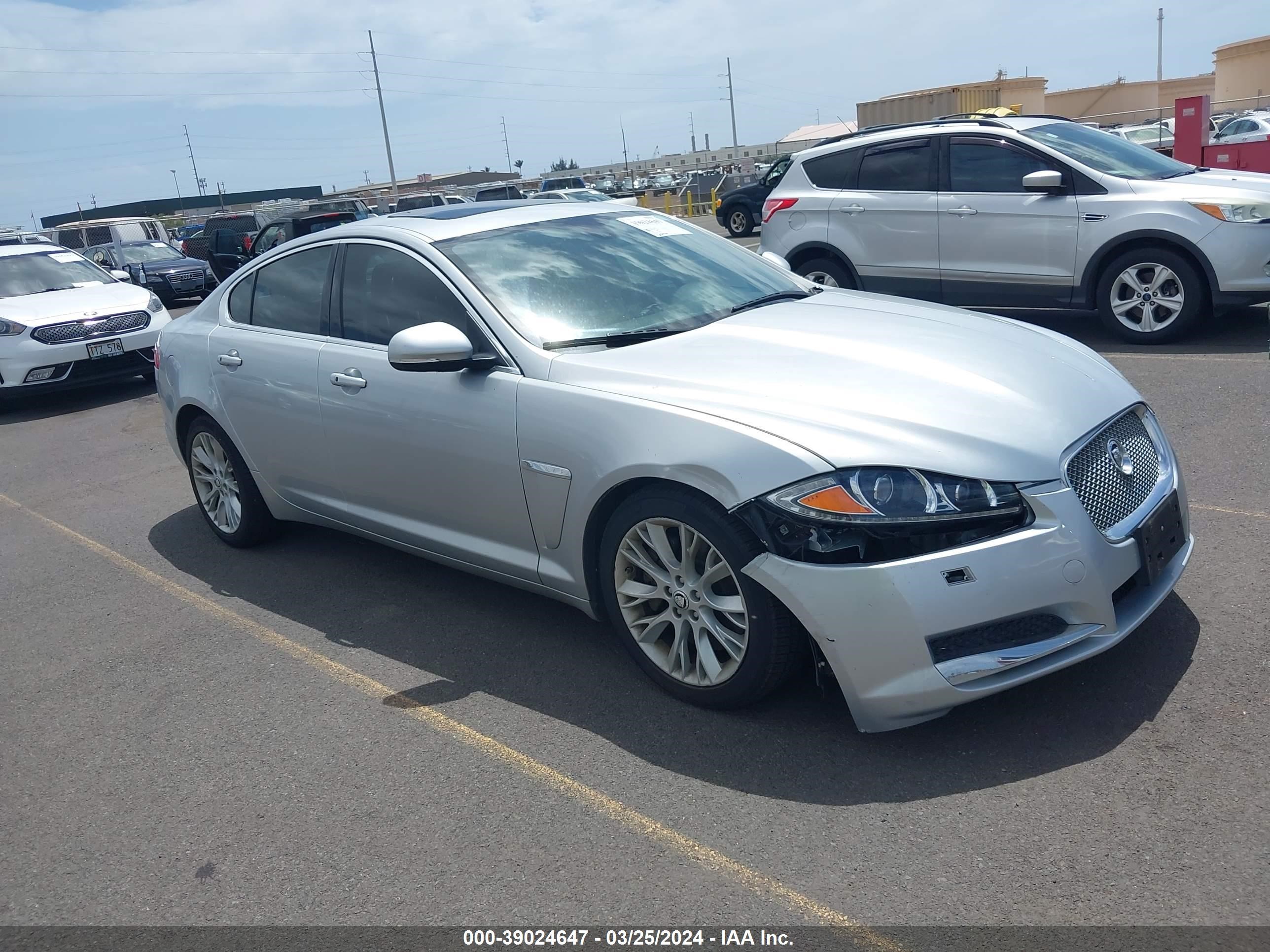 JAGUAR XF 2013 sajwa0e77d8s85835