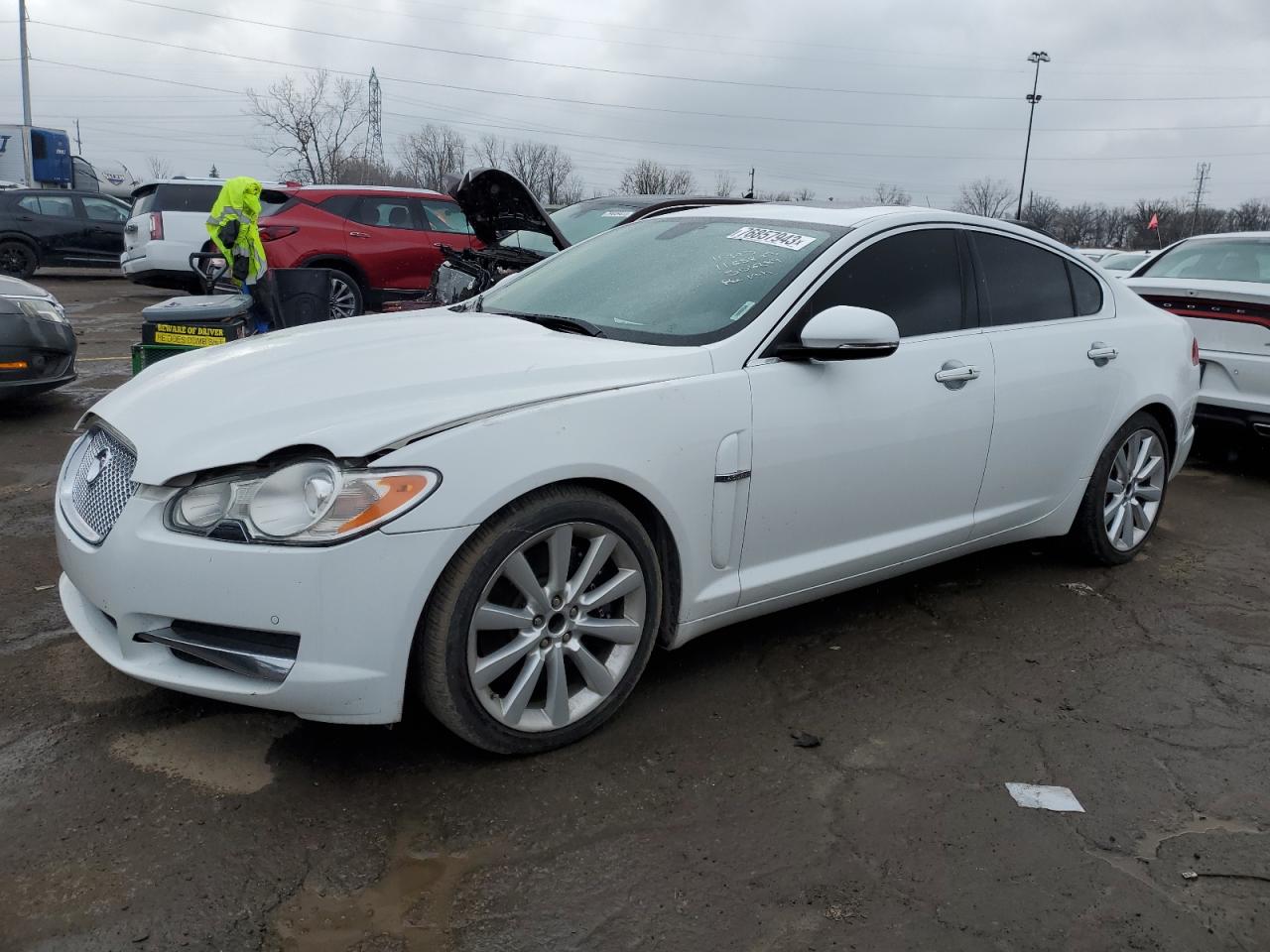 JAGUAR XF 2011 sajwa0gb2bls06289