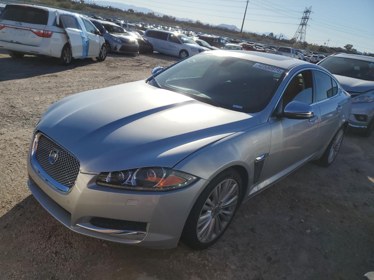 JAGUAR XF 2012 sajwa0hb4cls40993