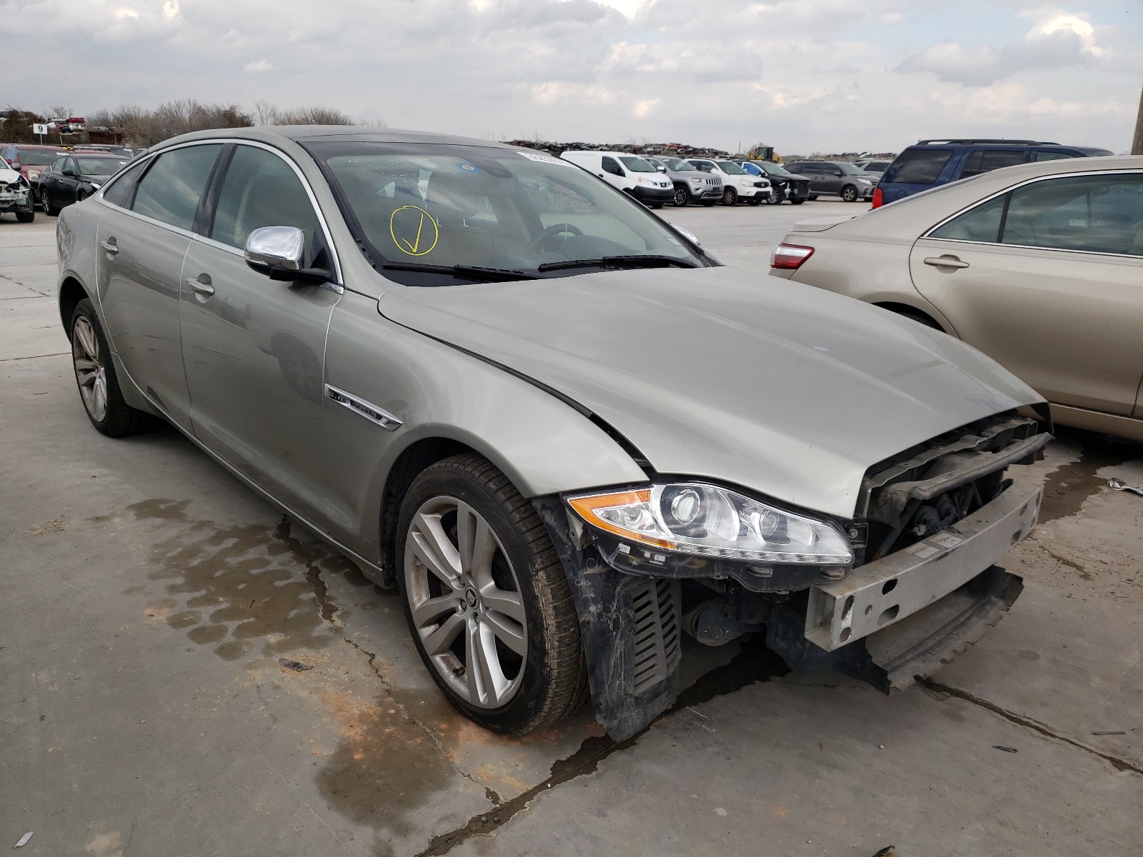 JAGUAR XJL 2012 sajwa2gb0clv23517