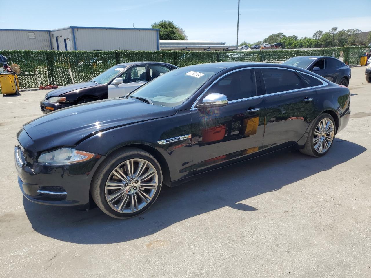 JAGUAR XJ 2011 sajwa2ge0bmv00709