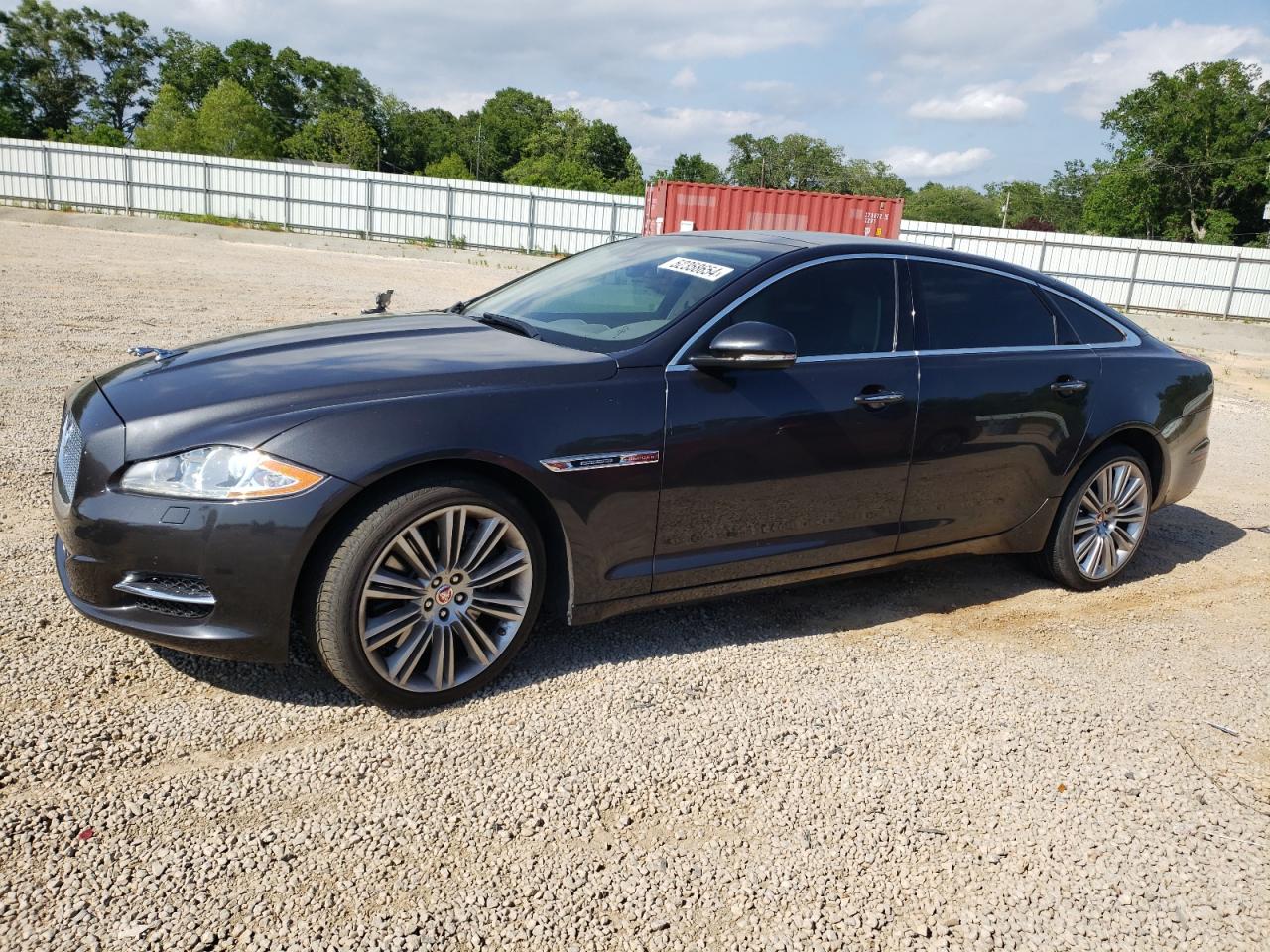 JAGUAR XJ 2014 sajwa2gt7emv63101