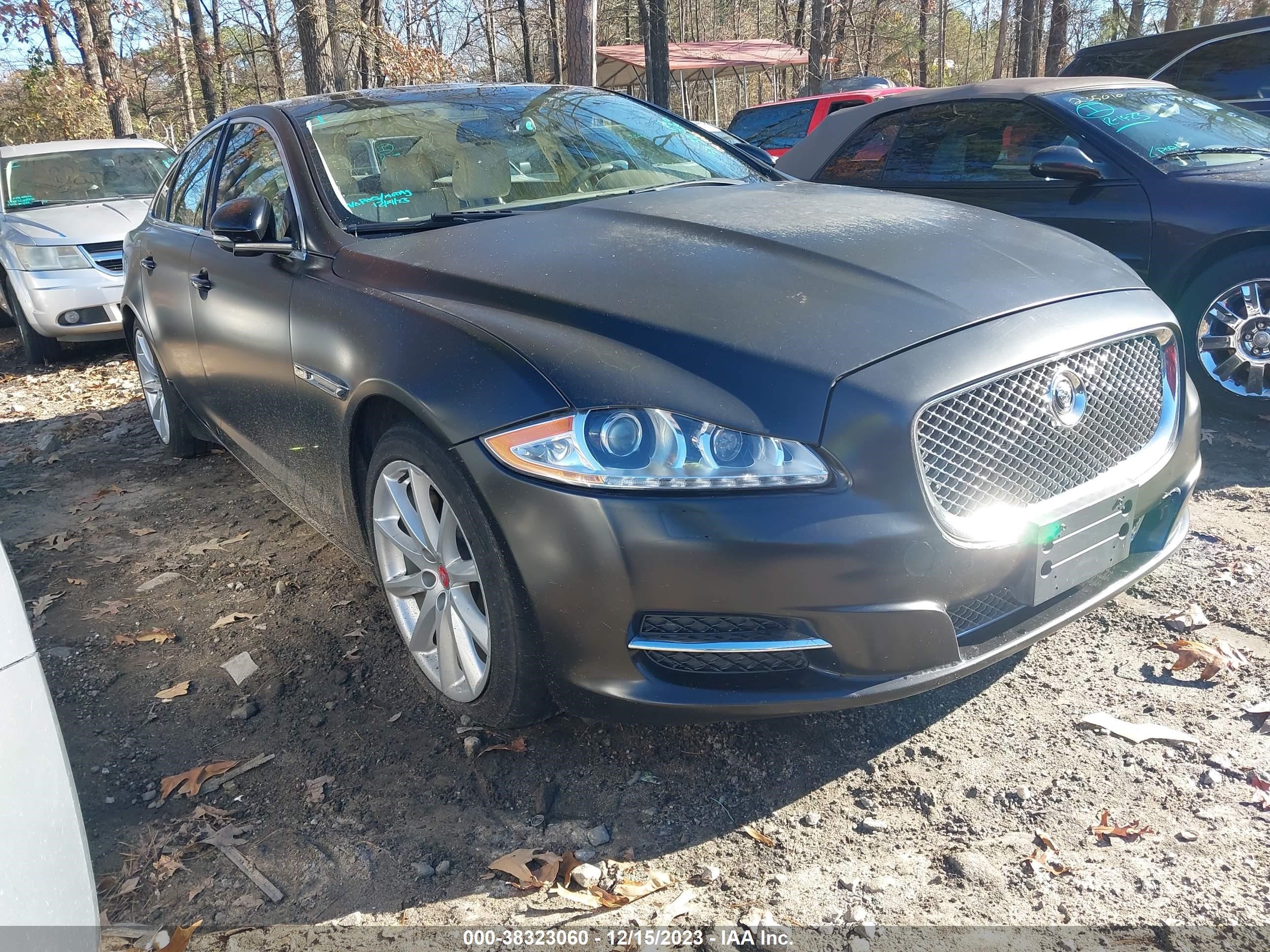 JAGUAR XJ 2013 sajwj1cd0d8v38914