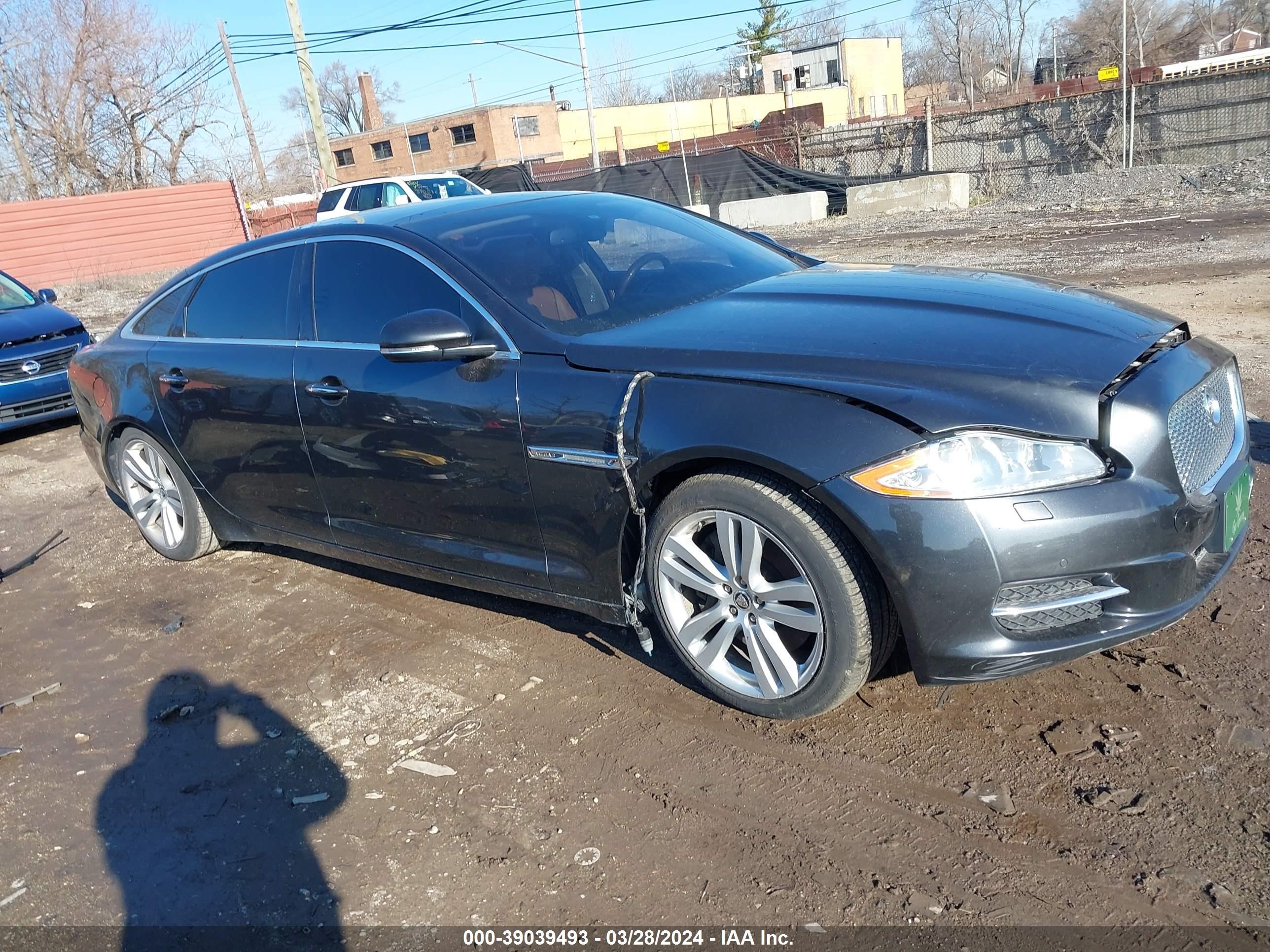 JAGUAR XJ 2013 sajwj2gd2d8v52457