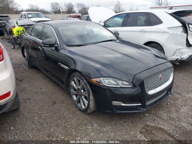 JAGUAR XJ 2017 sajwj2gd4h8w05326