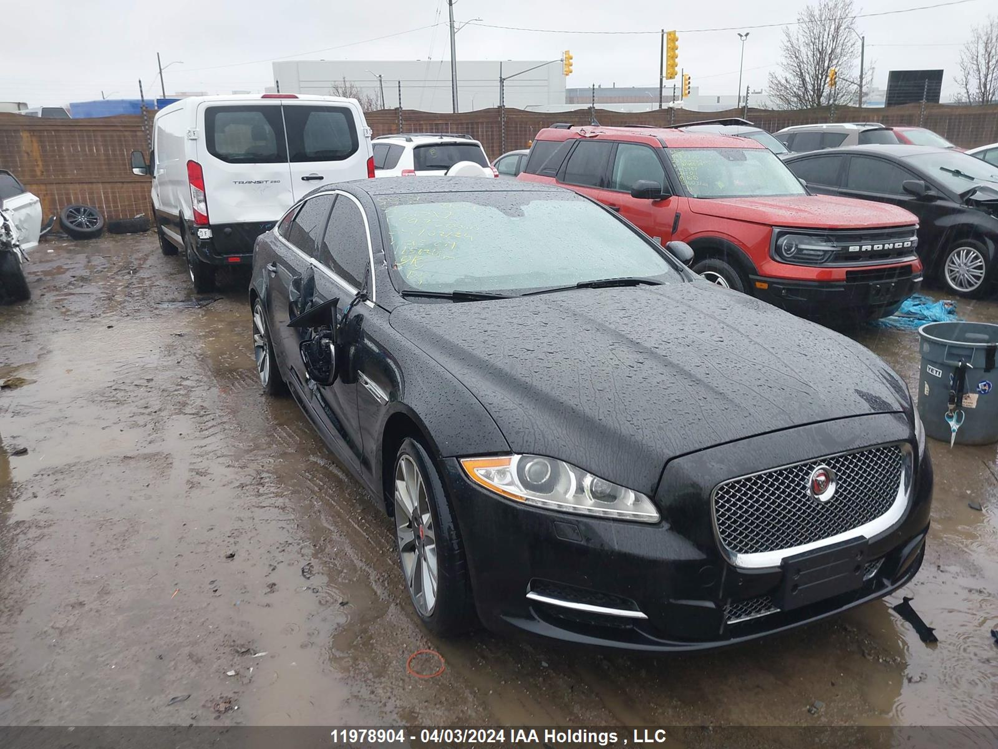 JAGUAR XJ 2015 sajxj1cd1f8v89720