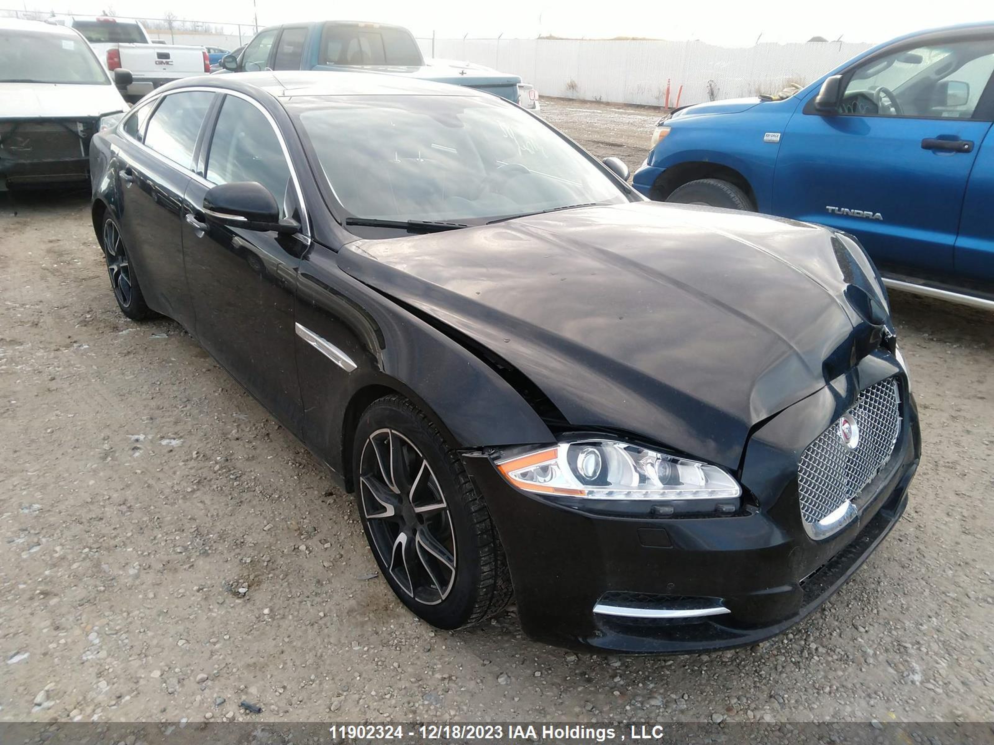 JAGUAR XJL PORTFO 2014 sajxj2gd6e8v69865