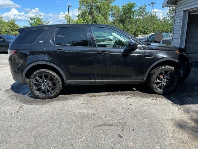 LAND-ROVER DISCOVERY 2017 salcp2bg7hh714079