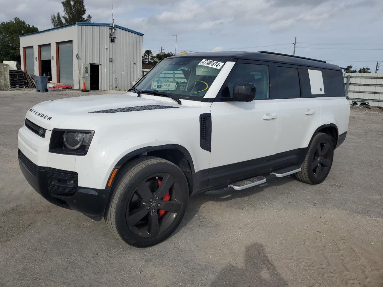 LAND ROVER DEFENDER 2024 sale2feu7r2266950