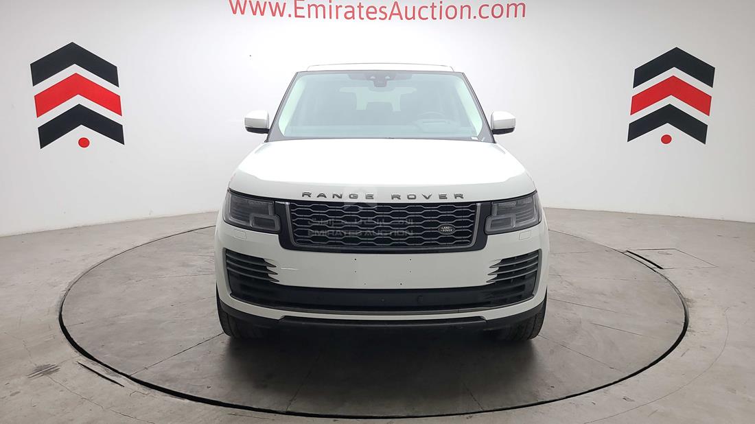 LAND ROVER 2018 salgv2re1ja502773