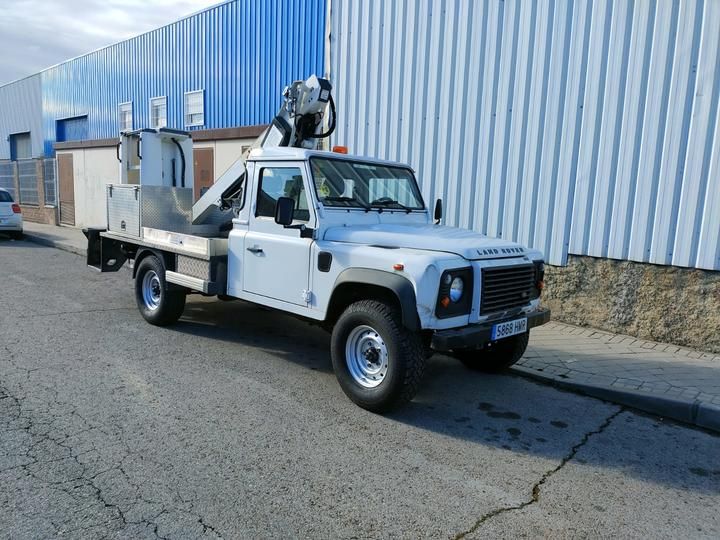 LAND ROVER DEFENDER 4X4 (FOUR WHEEL DRIVE). 2012 salldkwp8ca423155