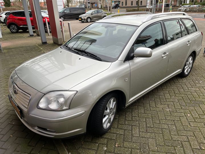 TOYOTA AVENSIS WAGON 2003 sb1er56l20e043353