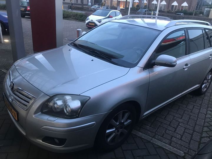 TOYOTA AVENSIS WAGON 2007 sb1er56l40e211199