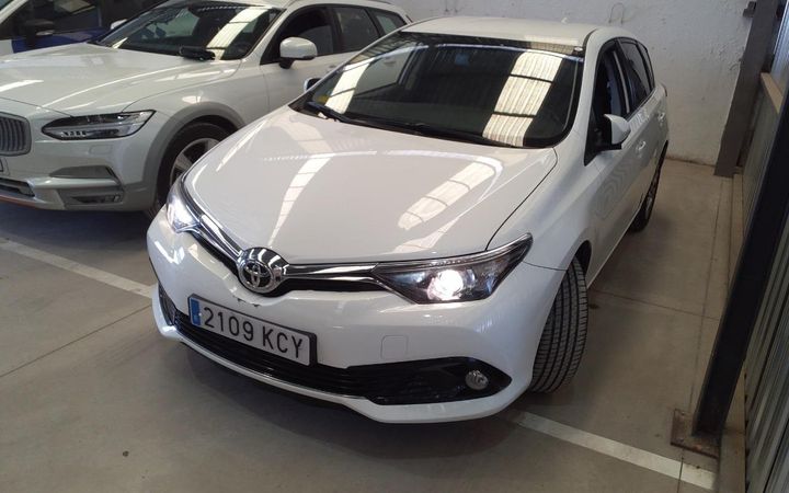 TOYOTA AURIS 2017 sb1kn3je50e073961