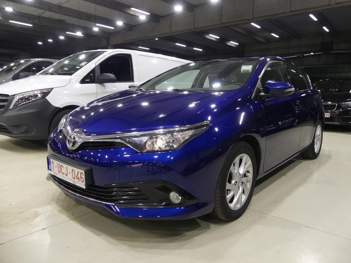 TOYOTA AURIS 2018 sb1kn3je50e083017