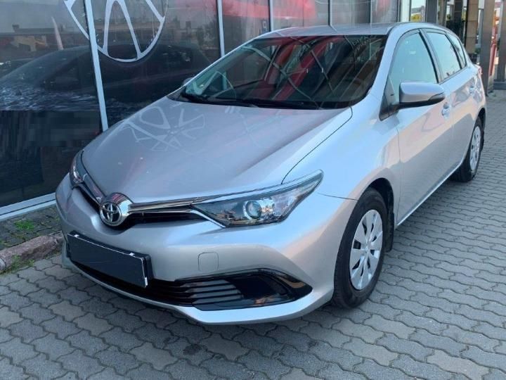 TOYOTA AURIS HATCHBACK 2019 sb1me3je50e123136